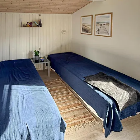 4 Bedroom Awesome In Сasa de vacaciones