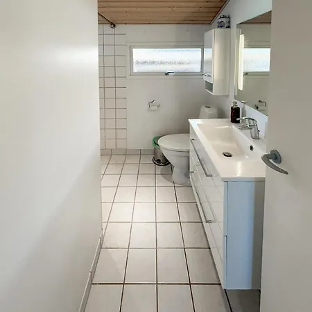 4 Bedroom Awesome In